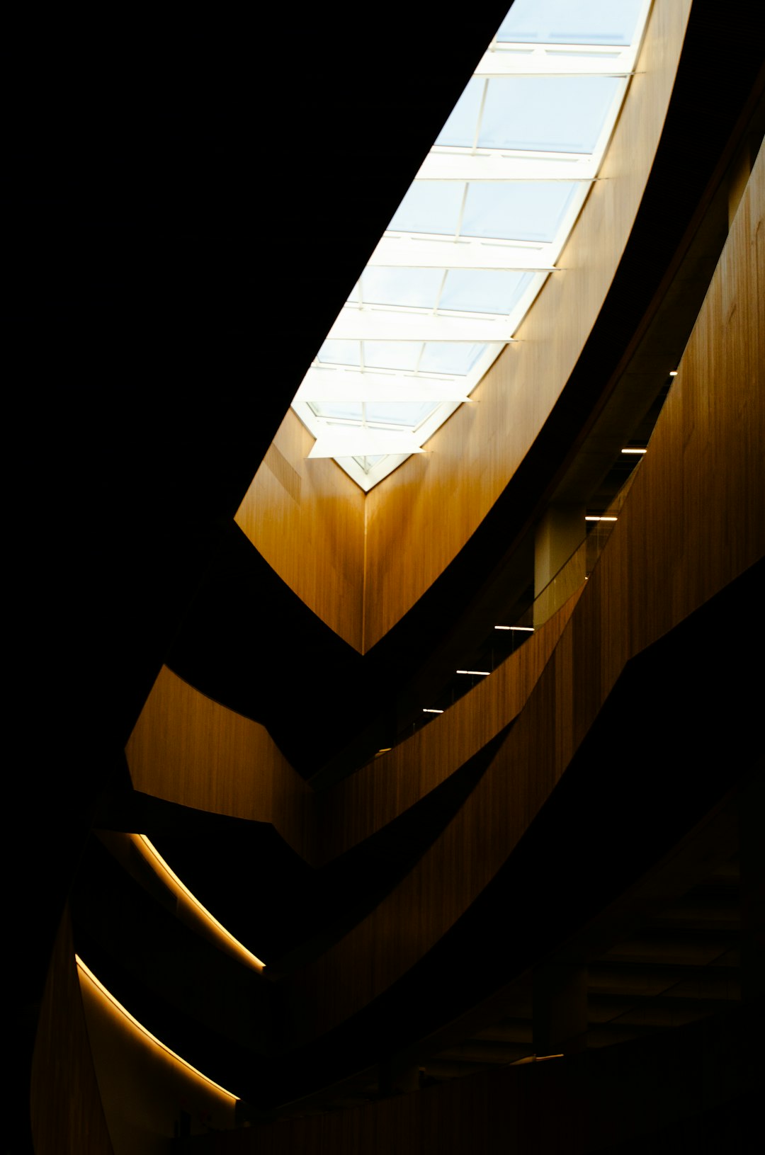 photo-1760238379071-5365334db65c